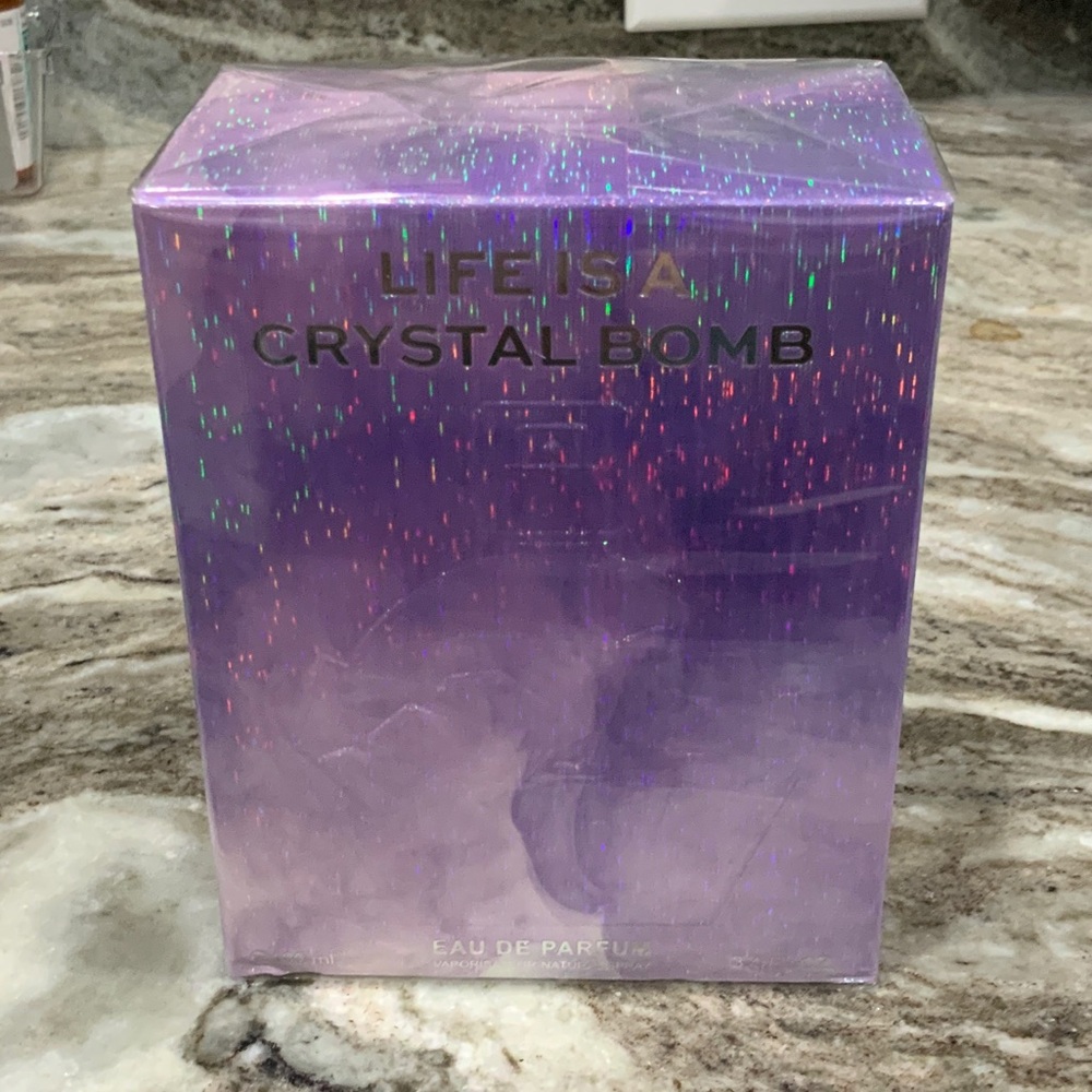 Life is a Crystal Bomb Eau de Parfum